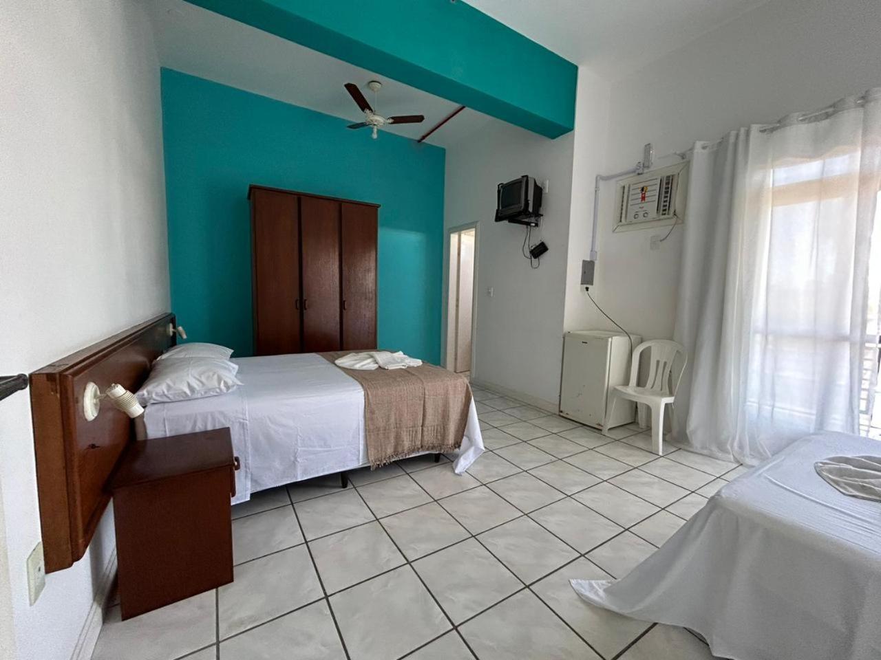 Ilha Azul Hospedagem ゴヴェルナドール・セウソ・ラーモス エクステリア 写真