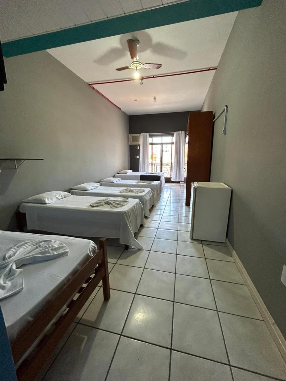 Ilha Azul Hospedagem ゴヴェルナドール・セウソ・ラーモス エクステリア 写真